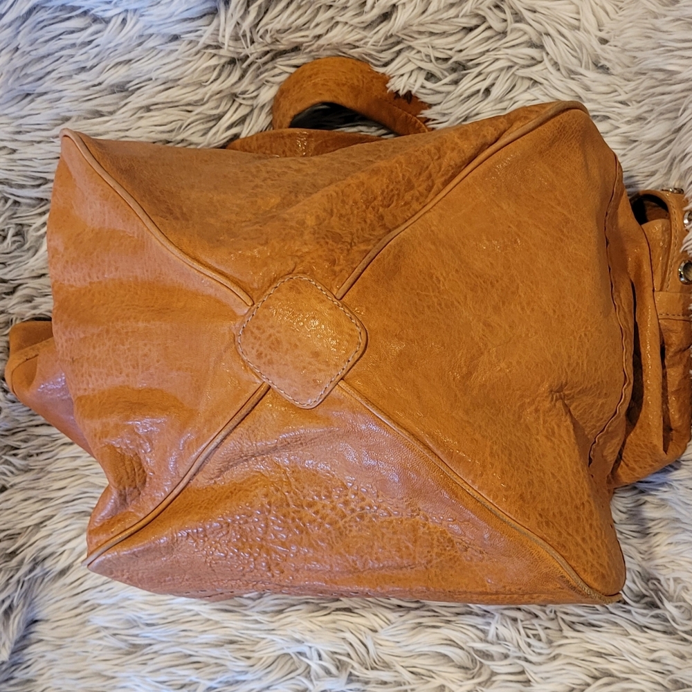 TRE VERO Bucket Bag - Picture 2 of 15